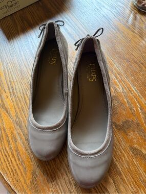 Chaps Taupe Round-Toe Ballet Flats with Rear Tie